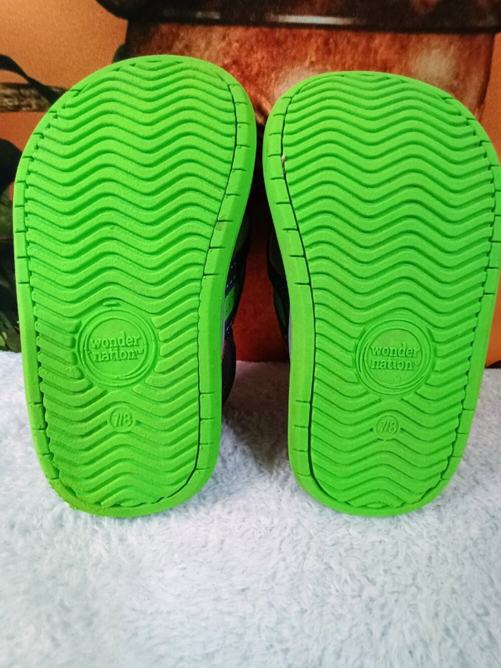 EUC Kids Wonder Nation Sz 7-8 Toddler Grey & Green Sport Flip Flop Sandals Strap - Picture 2 of 7